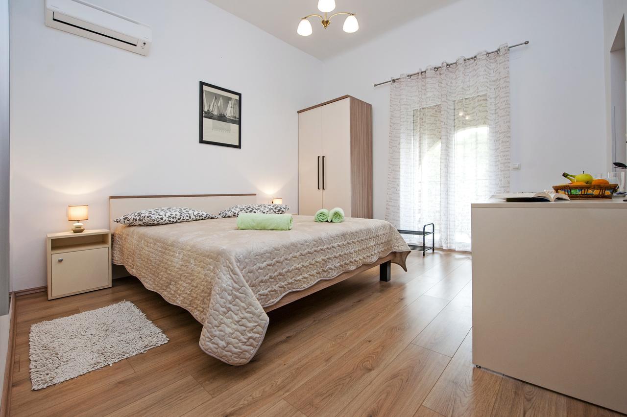 & Chiara Gostinjska kuća 3*