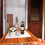 Apartments & Rooms Chiara