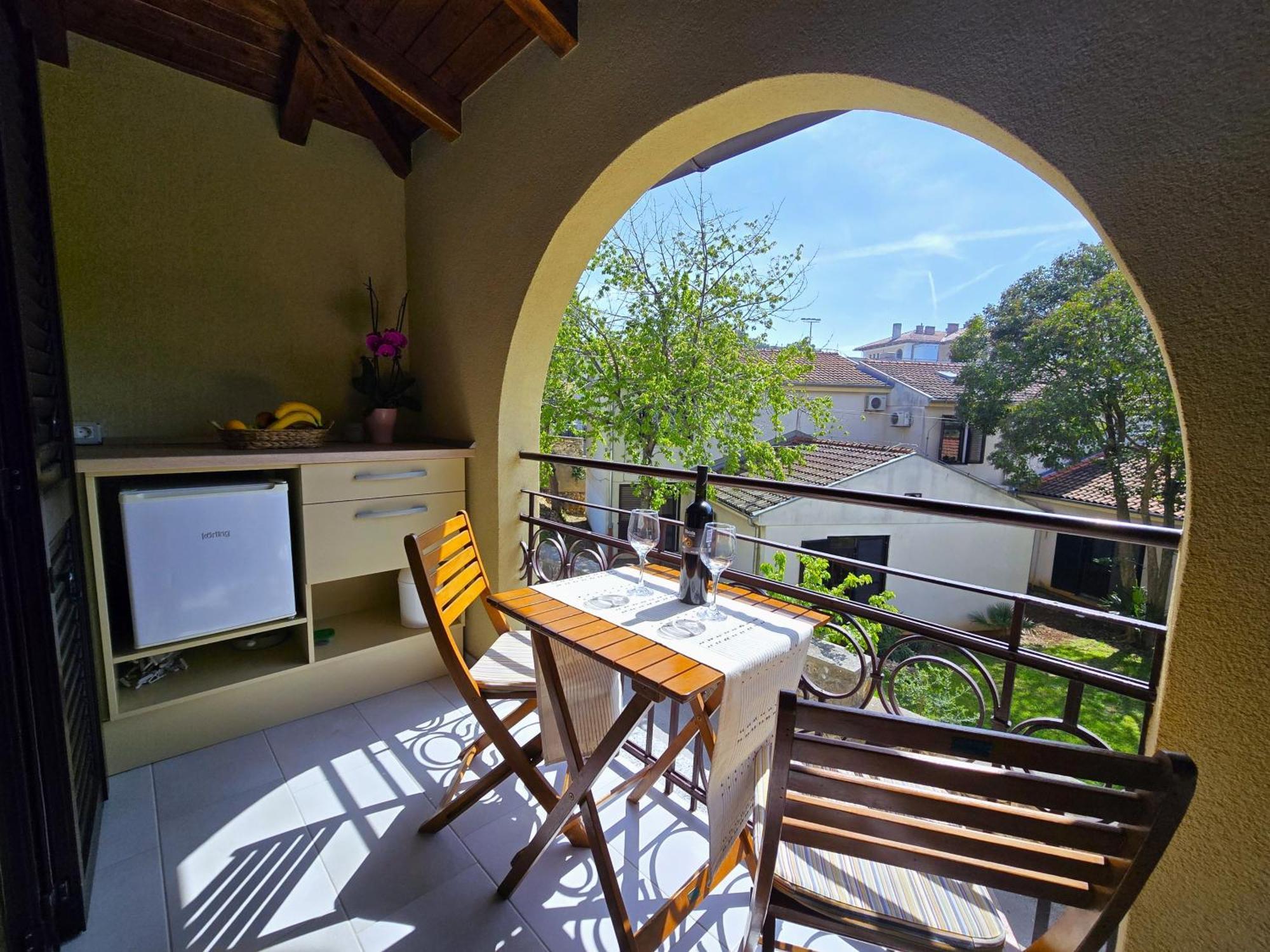 & Chiara Guest house 3*
