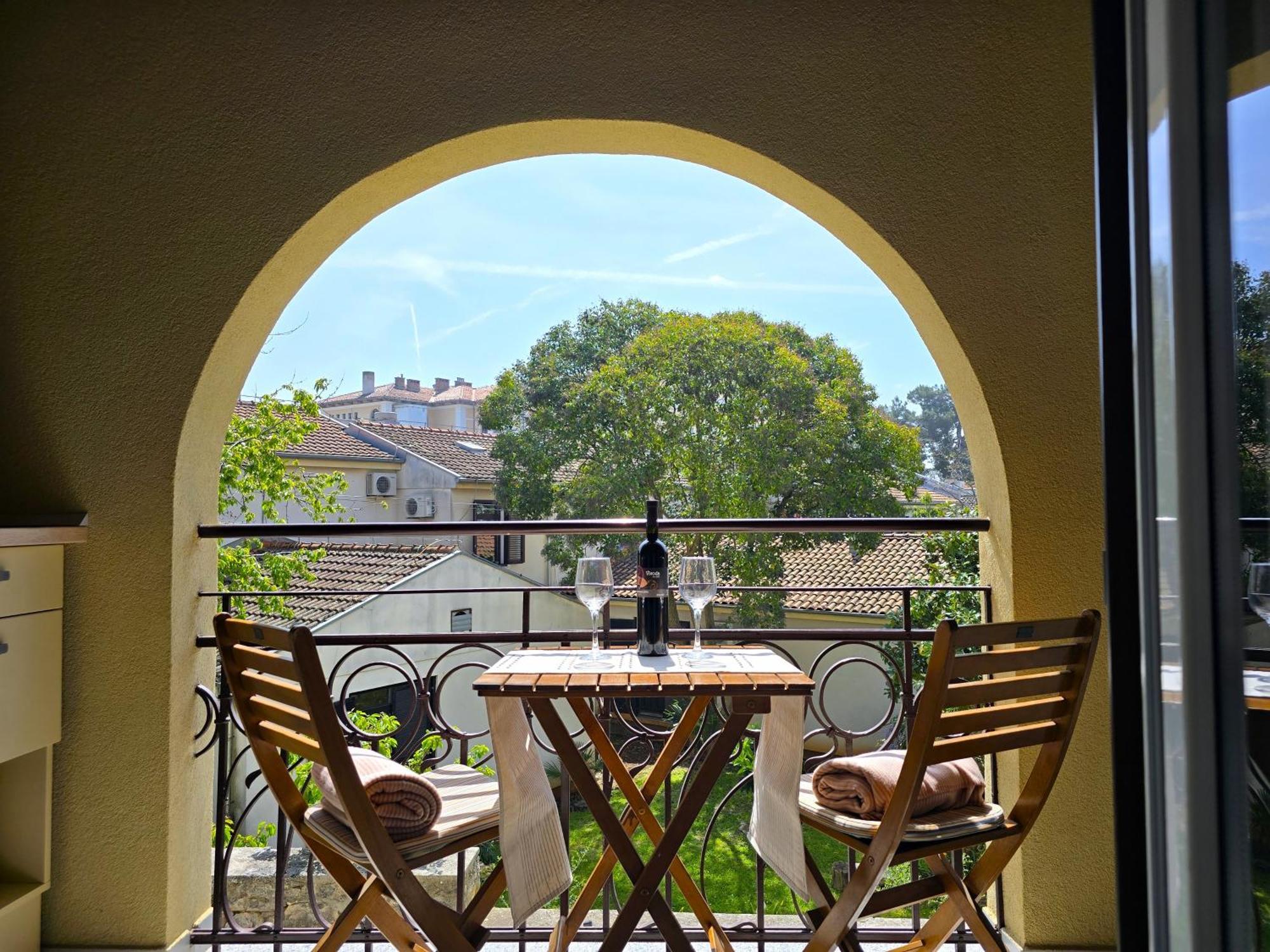 & Chiara Guest house